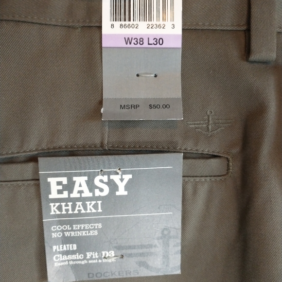 Dockers Men's Classic Fit D3 Khakis - Picture 7 of 8